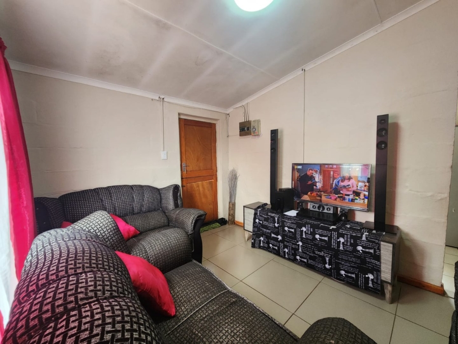 2 Bedroom Property for Sale in Parkdene Western Cape
